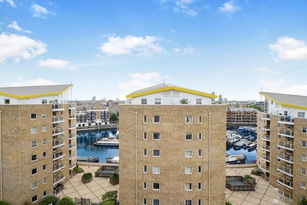 Canary Sanctuary Exclusive 2-Bedroom, 2-Bathroom Retreat London United Kingdom